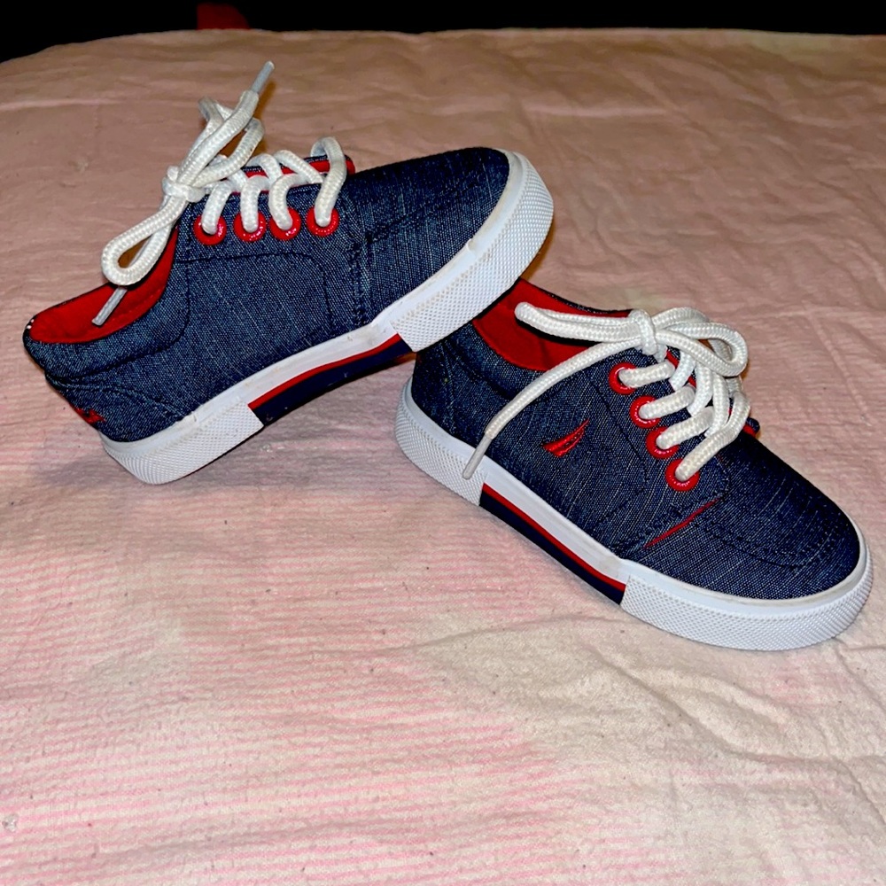 Nautica Toddler Boys Shoes Size 6